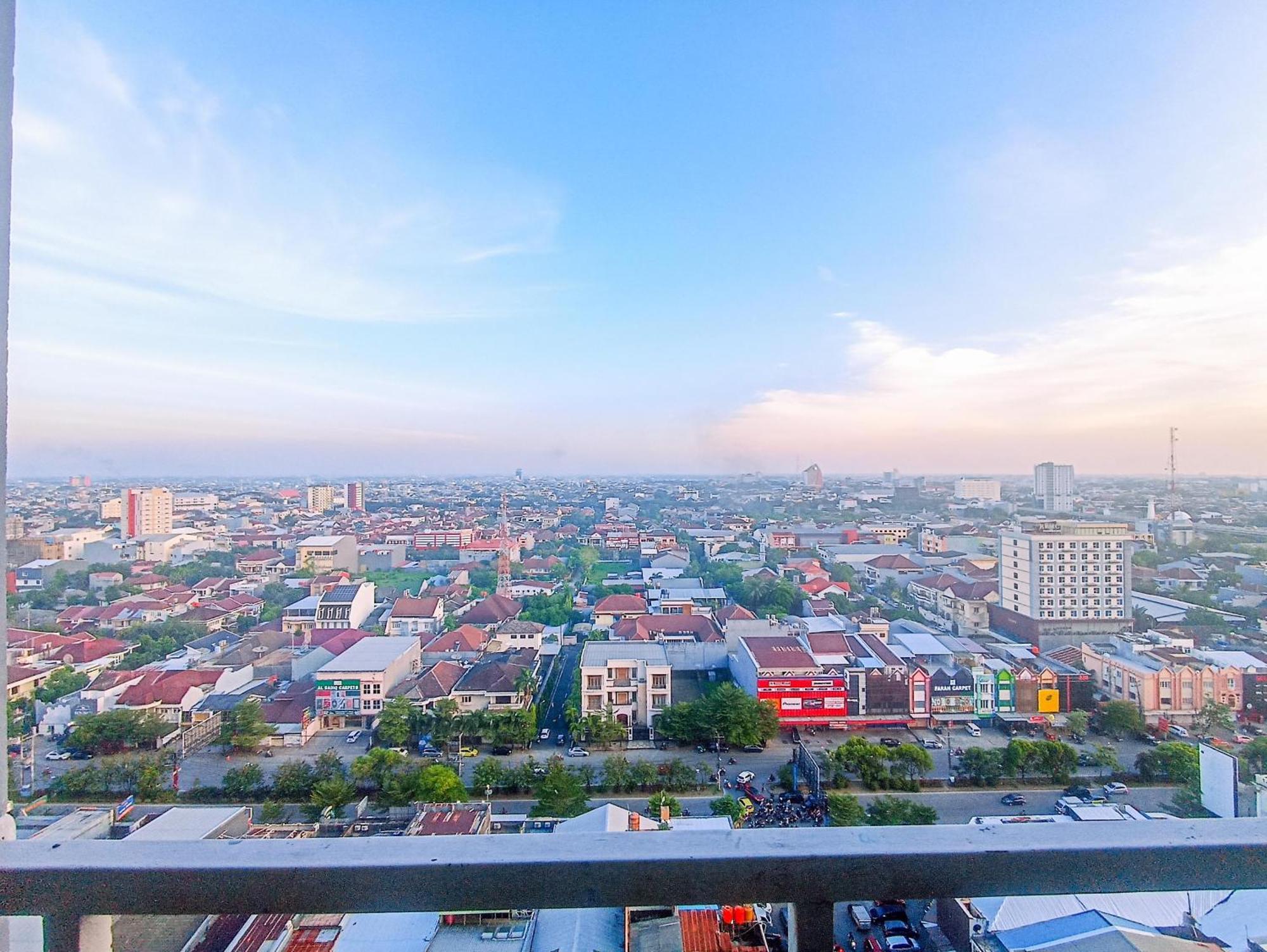 Modern 2br Pramuka Near Shopping Center By Travelio Pangsapuri Jakarta